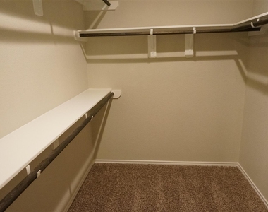20911 Iris Bloom Street - Photo Thumbnail 18