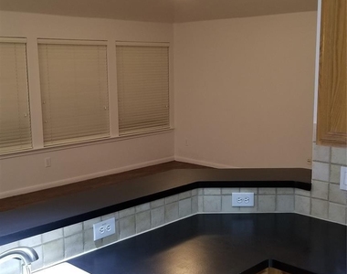 935 Rock Springs Drive - Photo Thumbnail 16