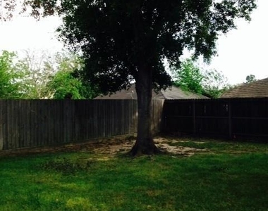 17307 Nordway Drive - Photo Thumbnail 10