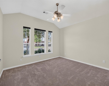 24715 Hikers Bend Drive - Photo Thumbnail 5