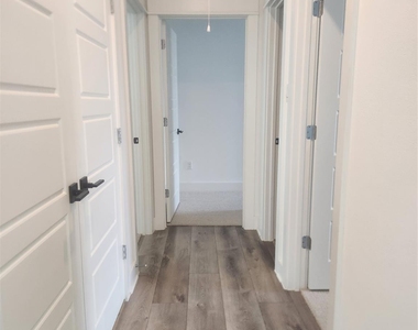 5831 Highland Sky Lane - Photo Thumbnail 7