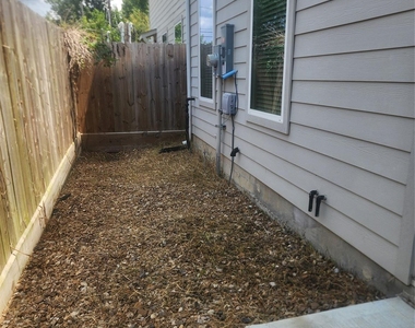 5831 Highland Sky Lane - Photo Thumbnail 24