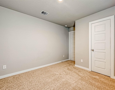 2611 Westward Hill Drive - Photo Thumbnail 26