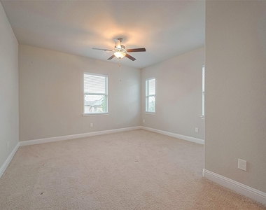 58 Canopy Green - Photo Thumbnail 33