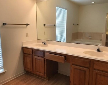 2234 Mill Creek Drive - Photo Thumbnail 9