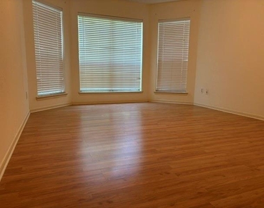2234 Mill Creek Drive - Photo Thumbnail 5