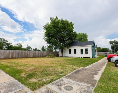 3407 Garrow Street - Photo Thumbnail 17