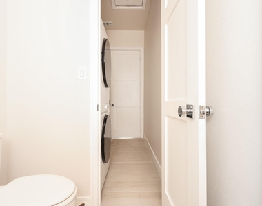 3407 Garrow Street - Photo Thumbnail 11