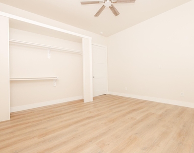 3407 Garrow Street - Photo Thumbnail 15