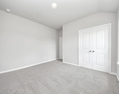 688 Swallow Drive - Photo Thumbnail 26