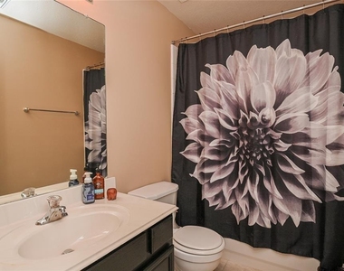 18446 S Wimbledon Drive - Photo Thumbnail 23
