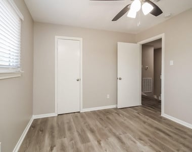 17930 Cypress Spring Drive - Photo Thumbnail 12