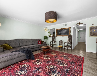 11515 Burdine Street - Photo Thumbnail 8