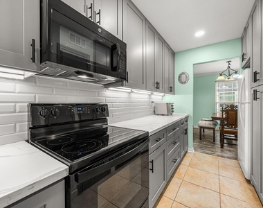 11515 Burdine Street - Photo Thumbnail 12