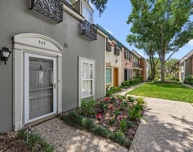 11515 Burdine Street - Photo Thumbnail 3