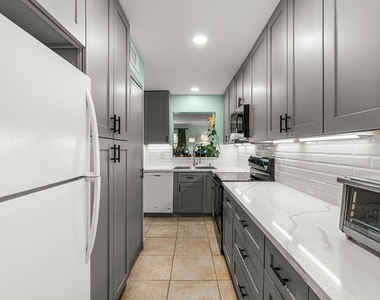 11515 Burdine Street - Photo Thumbnail 10