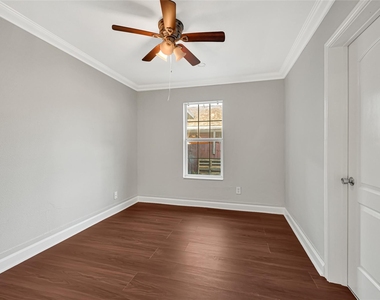 2331 Delafield Street - Photo Thumbnail 9