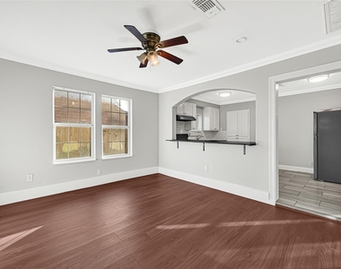 2331 Delafield Street - Photo Thumbnail 5