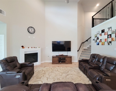 3534 Matterhorn Drive - Photo Thumbnail 23
