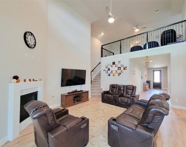 3534 Matterhorn Drive - Photo Thumbnail 22
