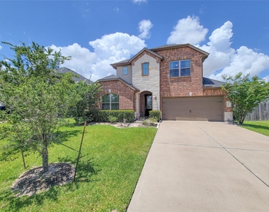 3534 Matterhorn Drive - Photo Thumbnail 1
