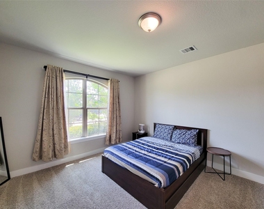 3534 Matterhorn Drive - Photo Thumbnail 3