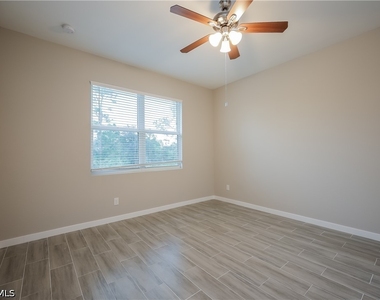 3204 66th Street W - Photo Thumbnail 13
