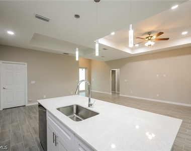 3204 66th Street W - Photo Thumbnail 3