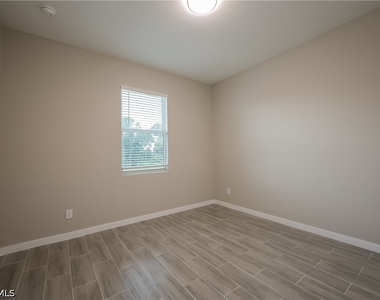 3204 66th Street W - Photo Thumbnail 10