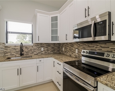 3418 4th Street Sw - Photo Thumbnail 5