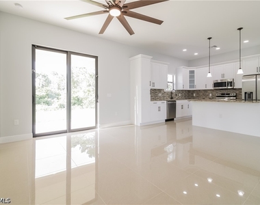 3418 4th Street Sw - Photo Thumbnail 3