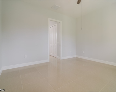 3418 4th Street Sw - Photo Thumbnail 13