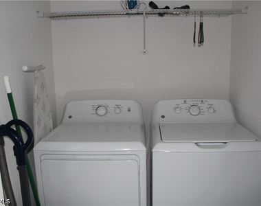14121 Heritage Landing Boulevard - Photo Thumbnail 10