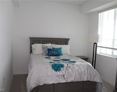 14121 Heritage Landing Boulevard - Photo Thumbnail 9