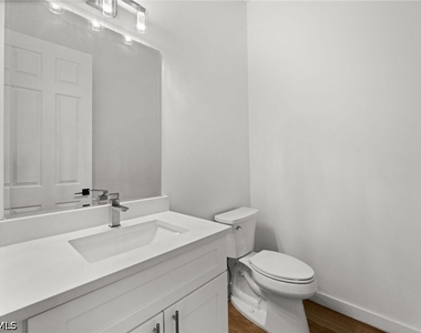 1916 Jefferson Avenue - Photo Thumbnail 19