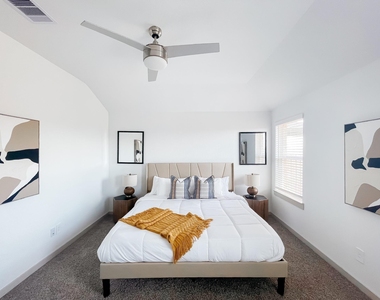 29830 Wildcat Way - Photo Thumbnail 1