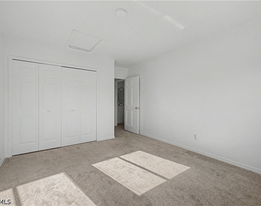 908 Augusta Boulevard - Photo Thumbnail 18