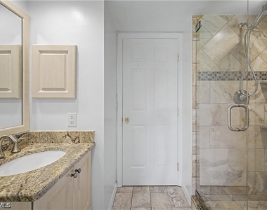 908 Augusta Boulevard - Photo Thumbnail 12