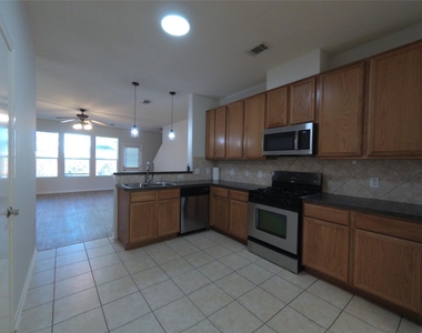 18418 Burgundy Sky Way - Photo Thumbnail 5