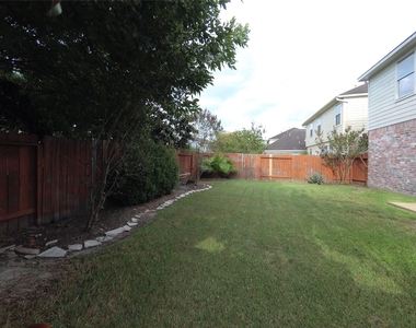 18418 Burgundy Sky Way - Photo Thumbnail 15