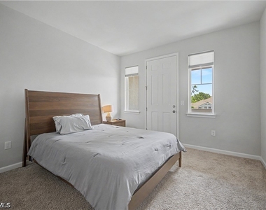 4713 Arboretum Circle - Photo Thumbnail 11
