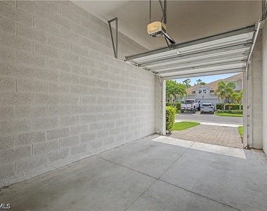 4713 Arboretum Circle - Photo Thumbnail 23