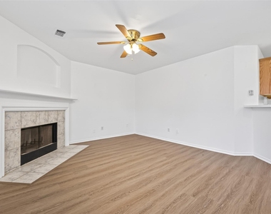 10027 Encino Cove Court - Photo Thumbnail 21