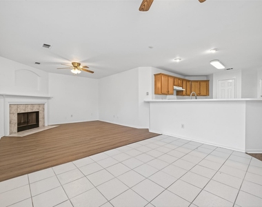 10027 Encino Cove Court - Photo Thumbnail 19
