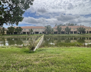 10833 Alvara Way - Photo Thumbnail 7