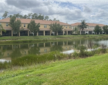 10833 Alvara Way - Photo Thumbnail 6