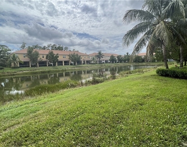 10833 Alvara Way - Photo Thumbnail 5