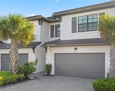 7548 Carnegie Way - Photo Thumbnail 16