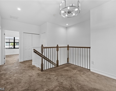 7548 Carnegie Way - Photo Thumbnail 7