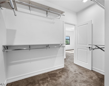 7548 Carnegie Way - Photo Thumbnail 12